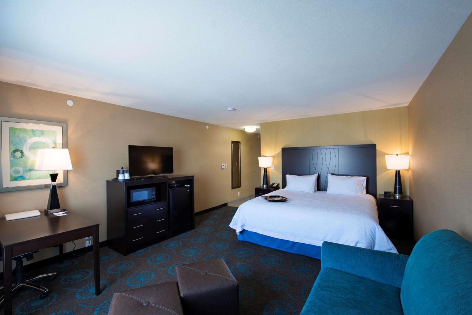 Hampton Inn Saskatoon South Bagian luar foto