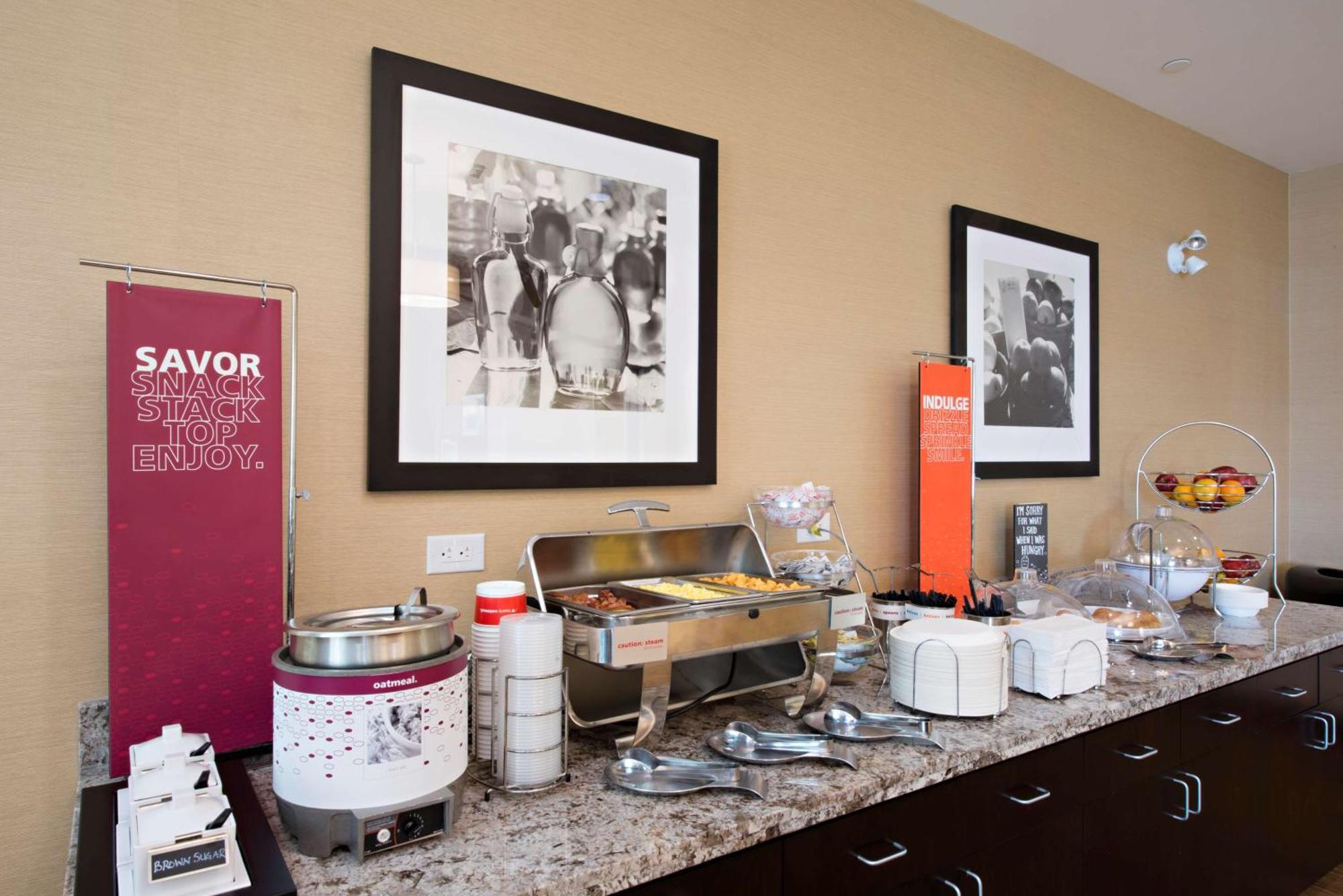 Hampton Inn Saskatoon South Bagian luar foto