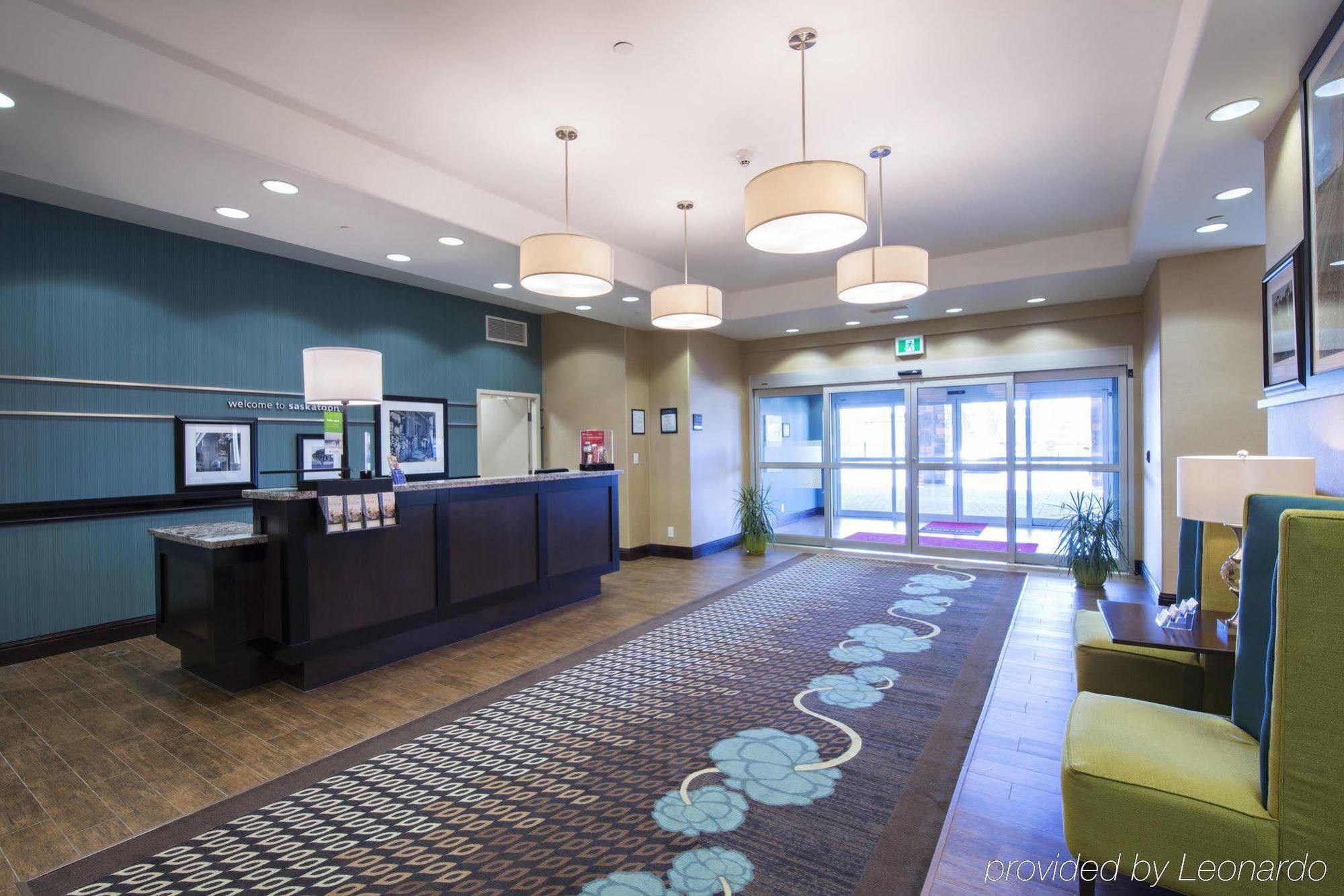 Hampton Inn Saskatoon South Bagian luar foto